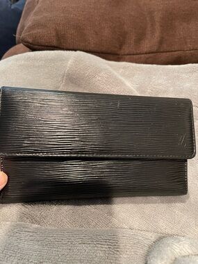 Louis Vuitton Black Epi Leather Fold Wallet